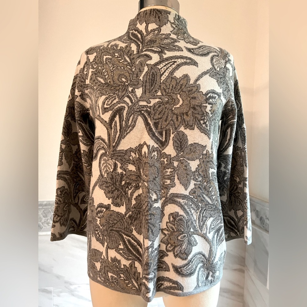 Chico’s Floral 3/4 Sleeves Gold Lurex Accent Sweater